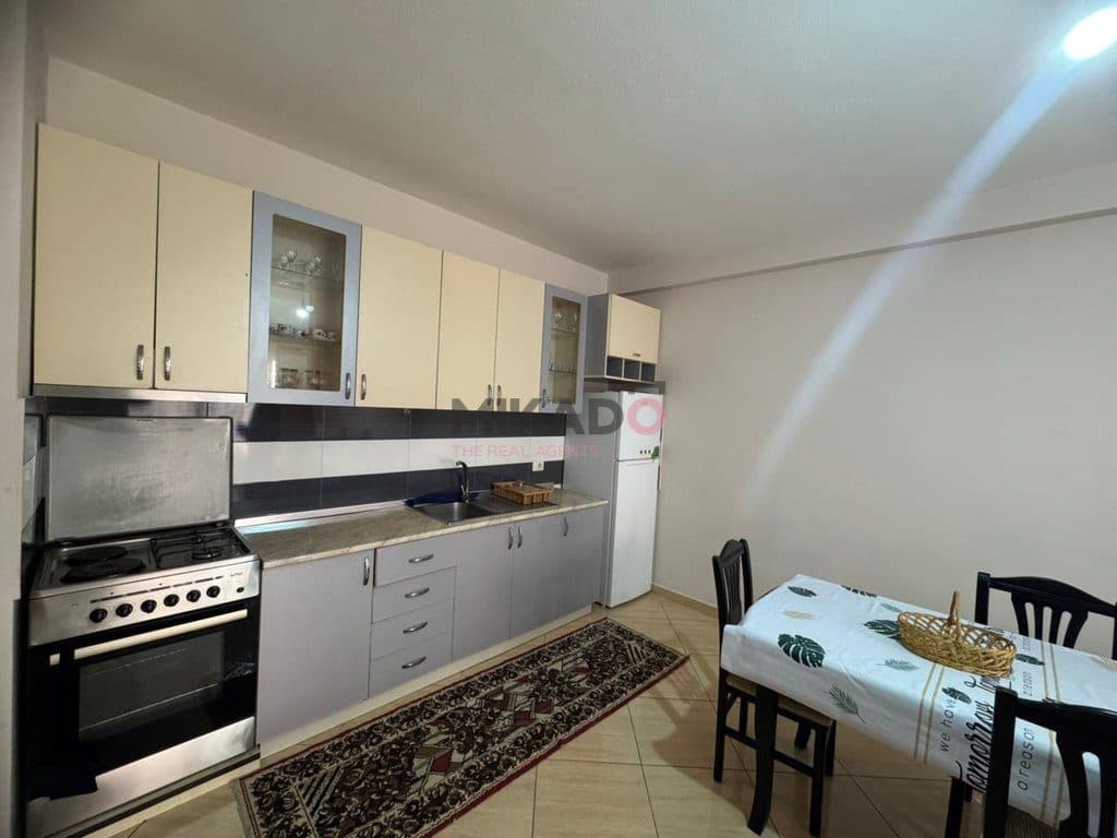 Jepet Apartament 1+1 me qira – Astir, afër Rrethit ! 4
