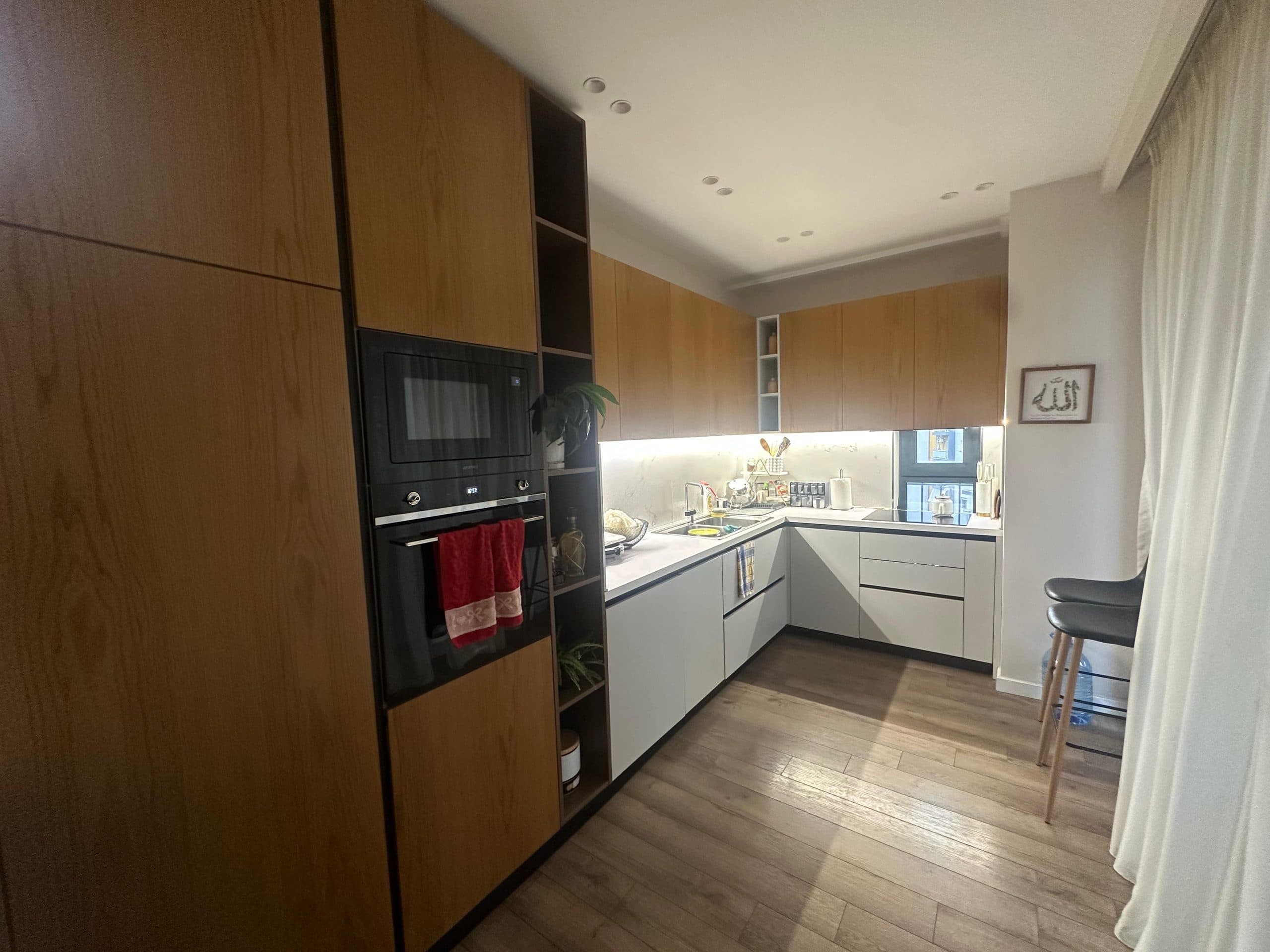 Shitet Apartament 3+1+2 tek Rruga e Kosovareve! 3