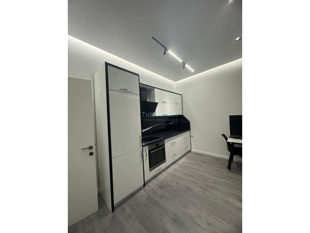 Apartament 2+1 për qira pranë Stadiumit Arena 3