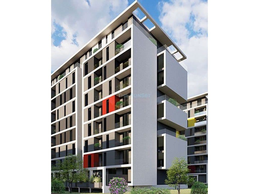 Ambient Komercial Për Shitje në Univers City QTU, Tiranë