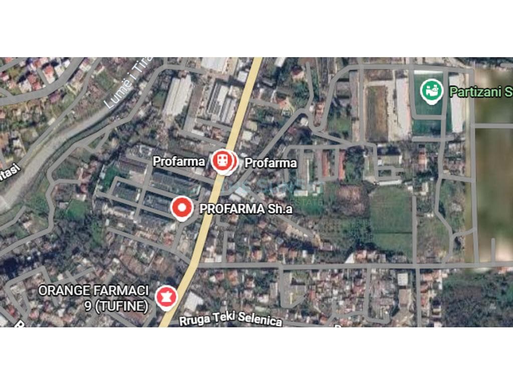Dyqan për shitje në zonën e Profarmës