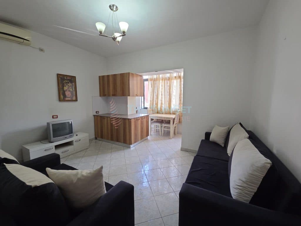 Apartament 2+1 për qira në zonën e Ali Demit