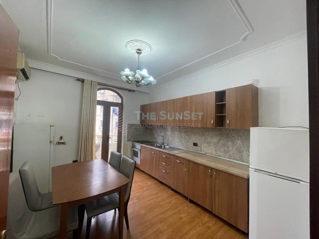 Apartament 2+1 për qira në Ali Demi