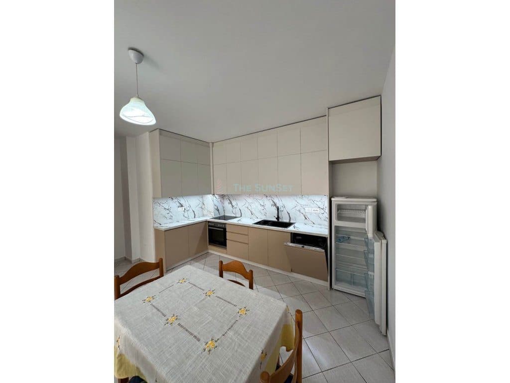 Apartament 2+1 për qira në zonën e Astirit 2
