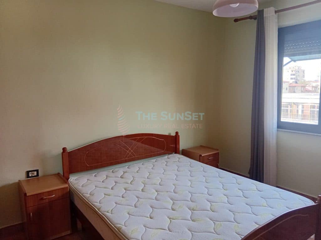 Apartament 2+1 për qira në rrugën "Myslym Shyri" 2