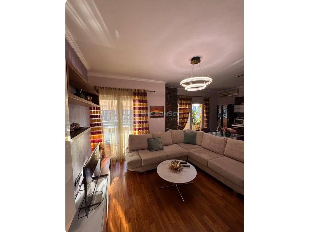 Apartament 2+1 për qira te Air Albania Stadium