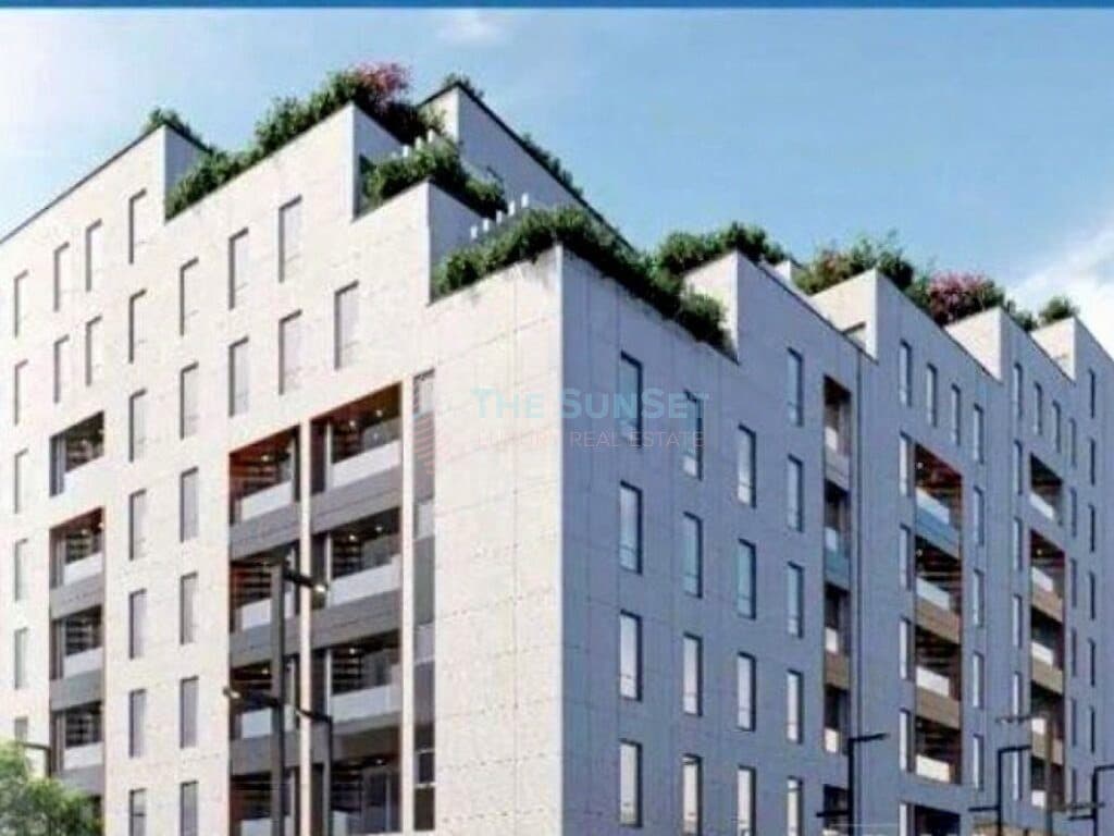 Apartament 2+1+2 për shitje te Fusha e Sportit "Ali Demi" 2