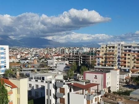 Apartament 2+1 për shitje te Kthesa e Kamzës 3
