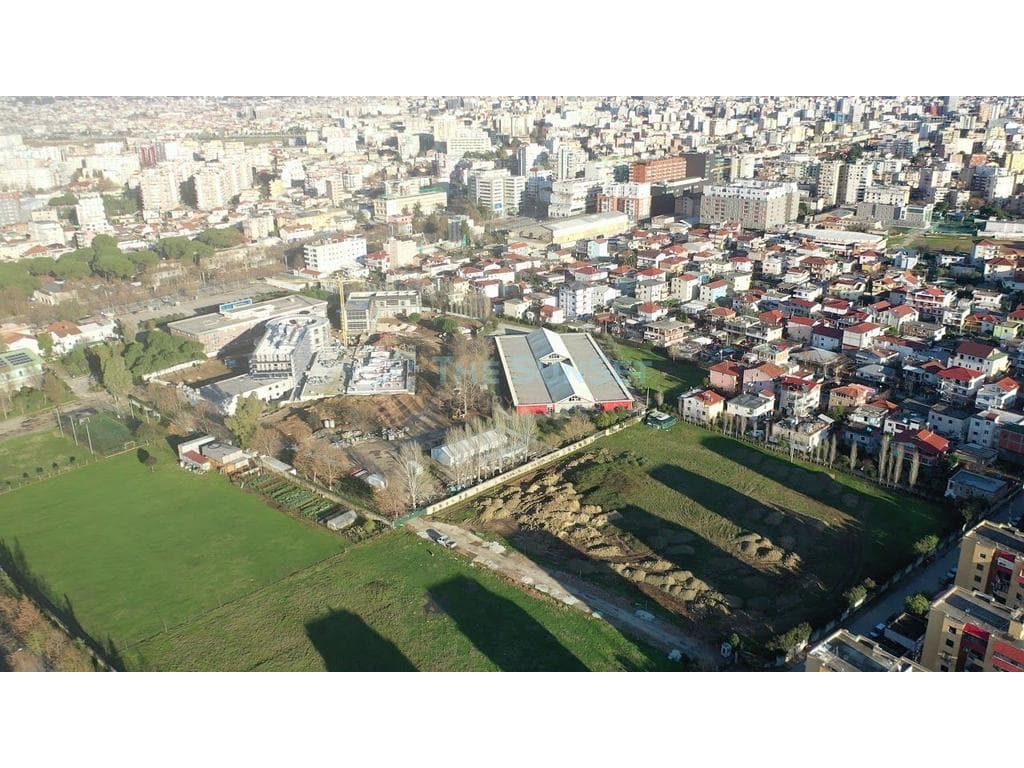 Apartament 1+1 për qira në zonën e Ish-Fushës së Aviacionit