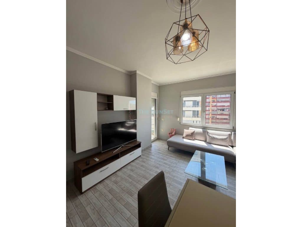 Apartament 2+1 për qira në zonën e Astirit 2