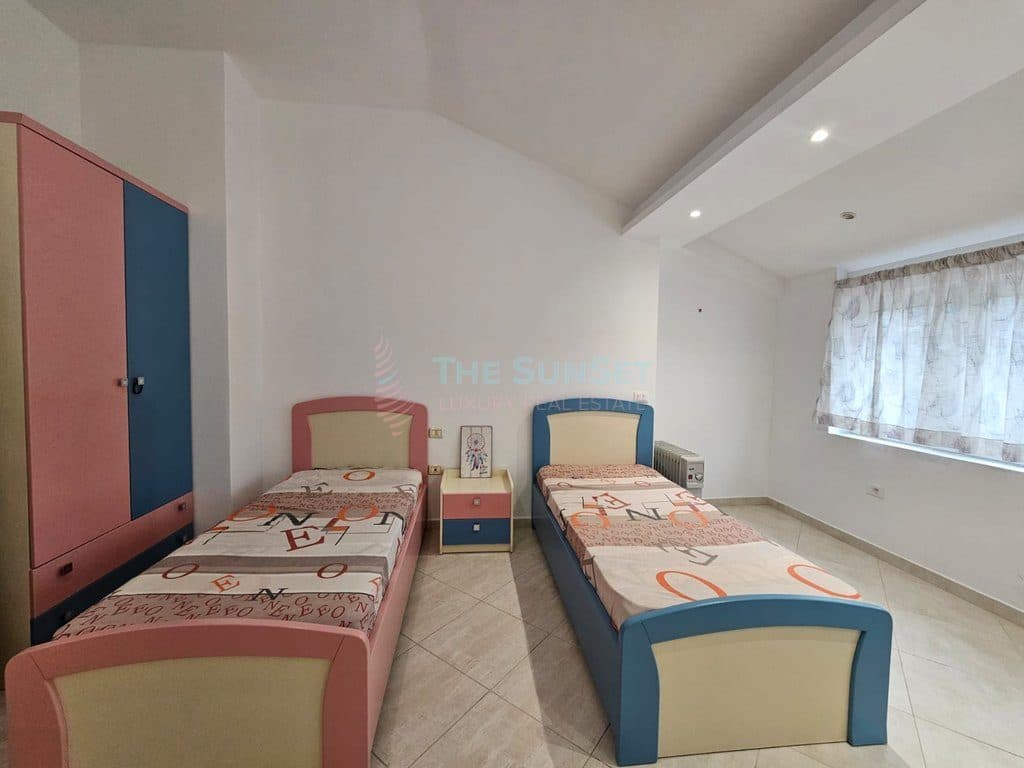 Apartament 2+1+2 për qira në zonën e Freskut 4