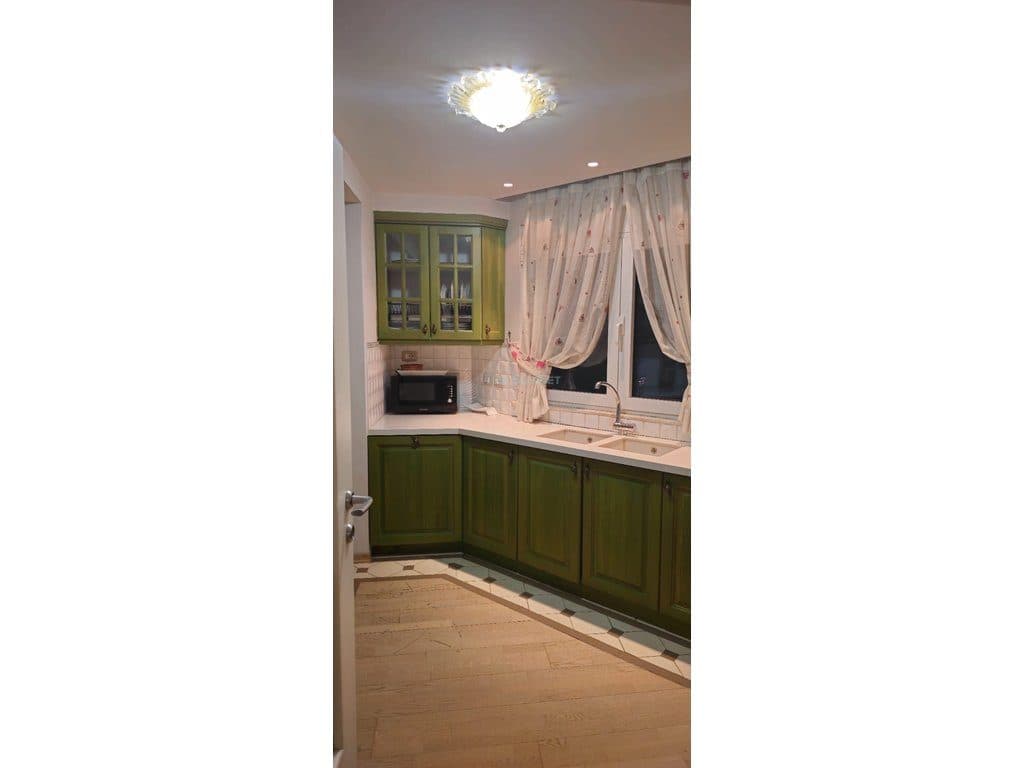 Apartament 2+1 për qira në Bllok 3
