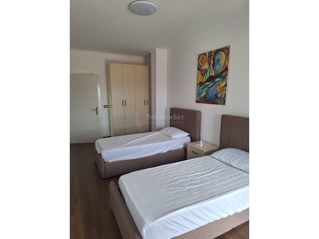 Apartament 3+1+2 për shitje në Don Bosko 4