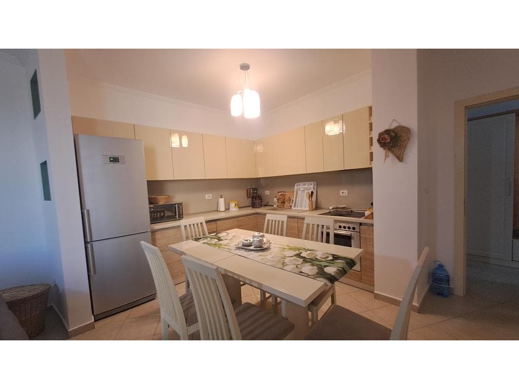 Apartament 2+1 për qira në zonën e Astirit 2