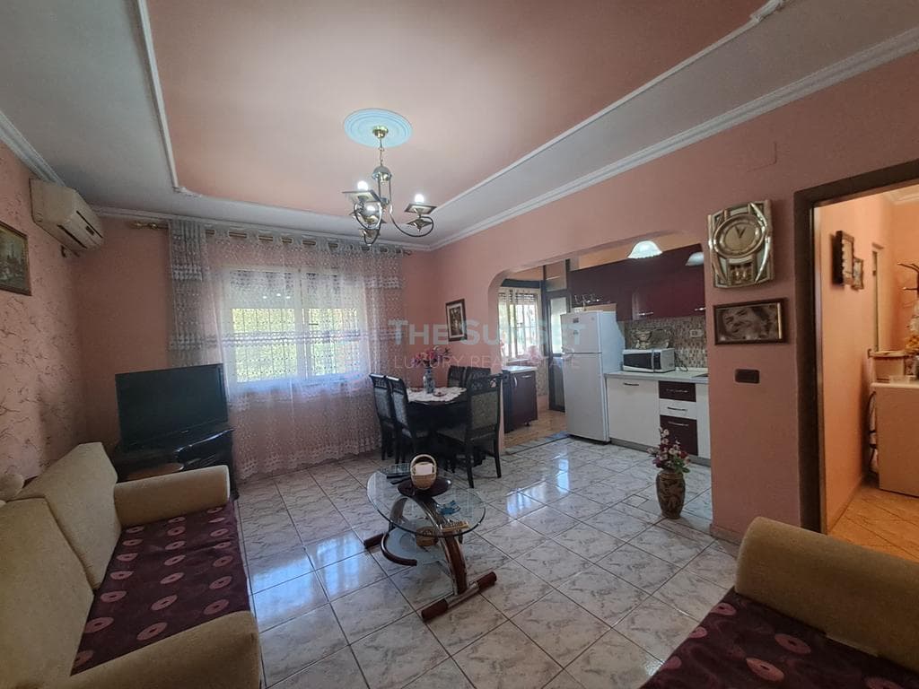 APARTAMENT ME QIRA 2+1 TE XHAMLLIKU 3