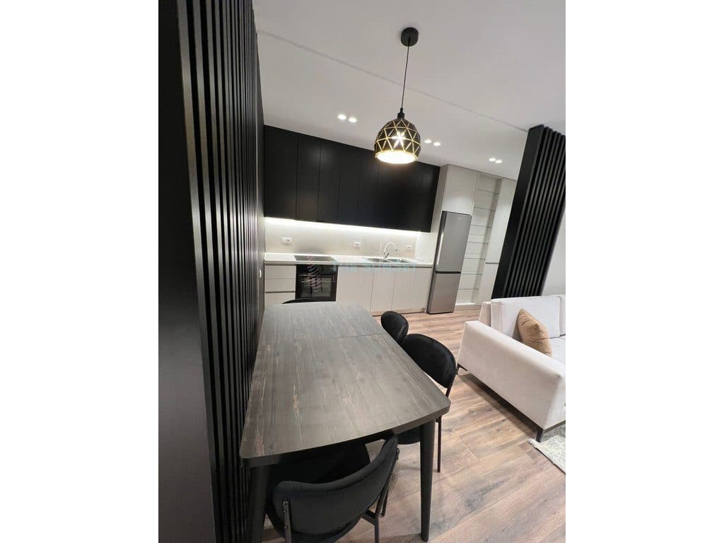 Apartament 2+1 për qira në zonën e Ish Fushës së Aviacionit 2