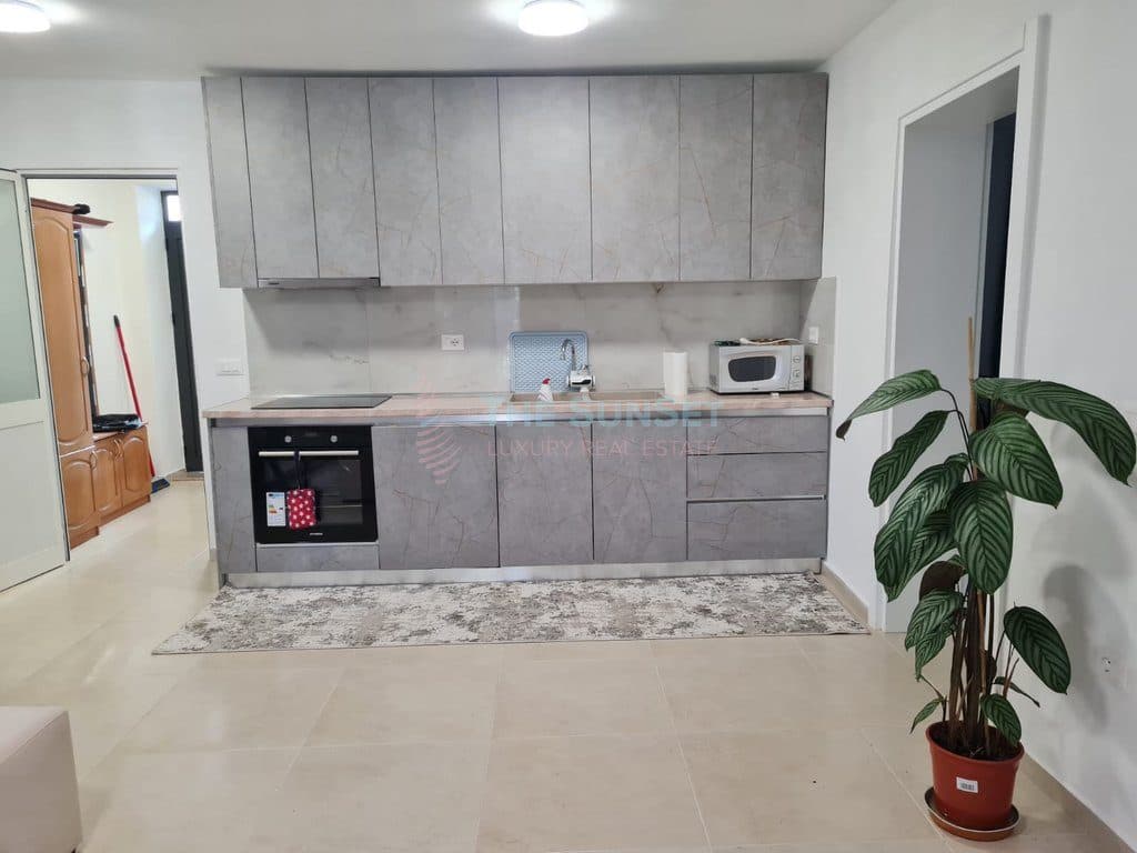 APARTAMENT 2+1 PËR QIRA PRANË RTSH ! 3