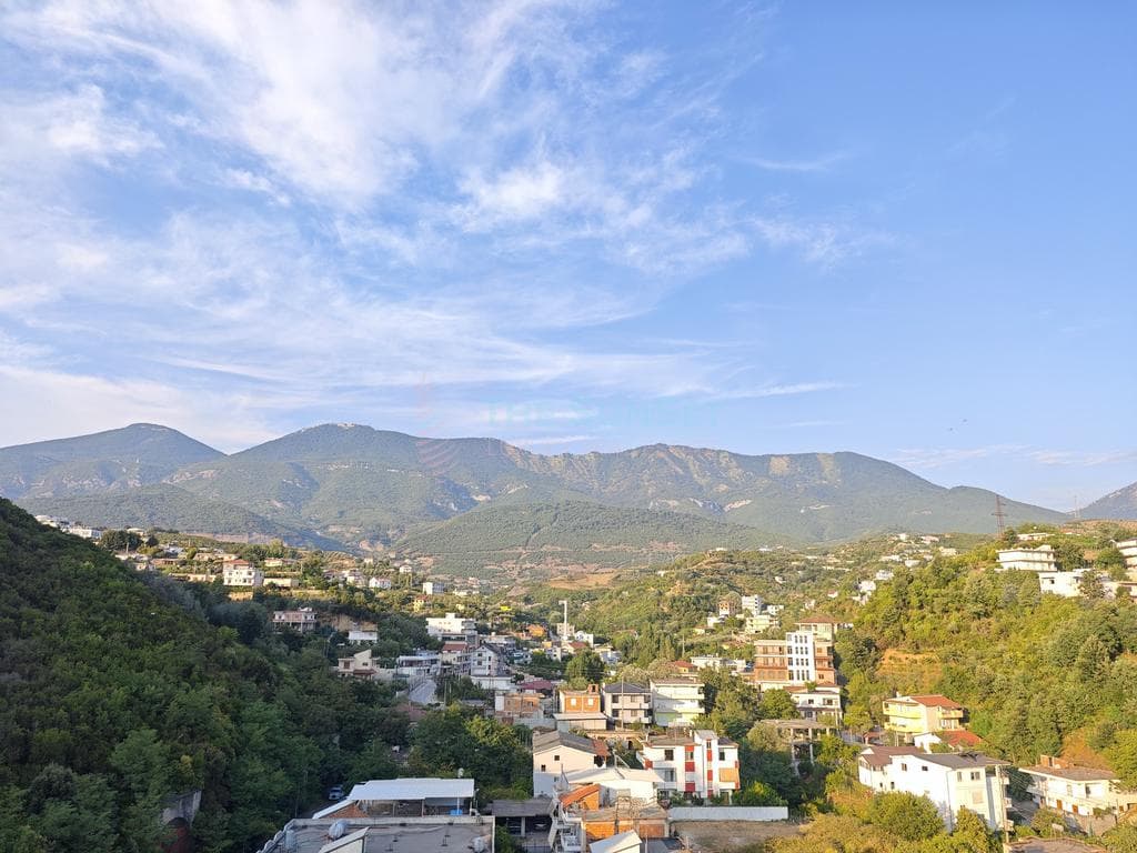 Apartament 2+1 për qira në zonën e Ali Demit