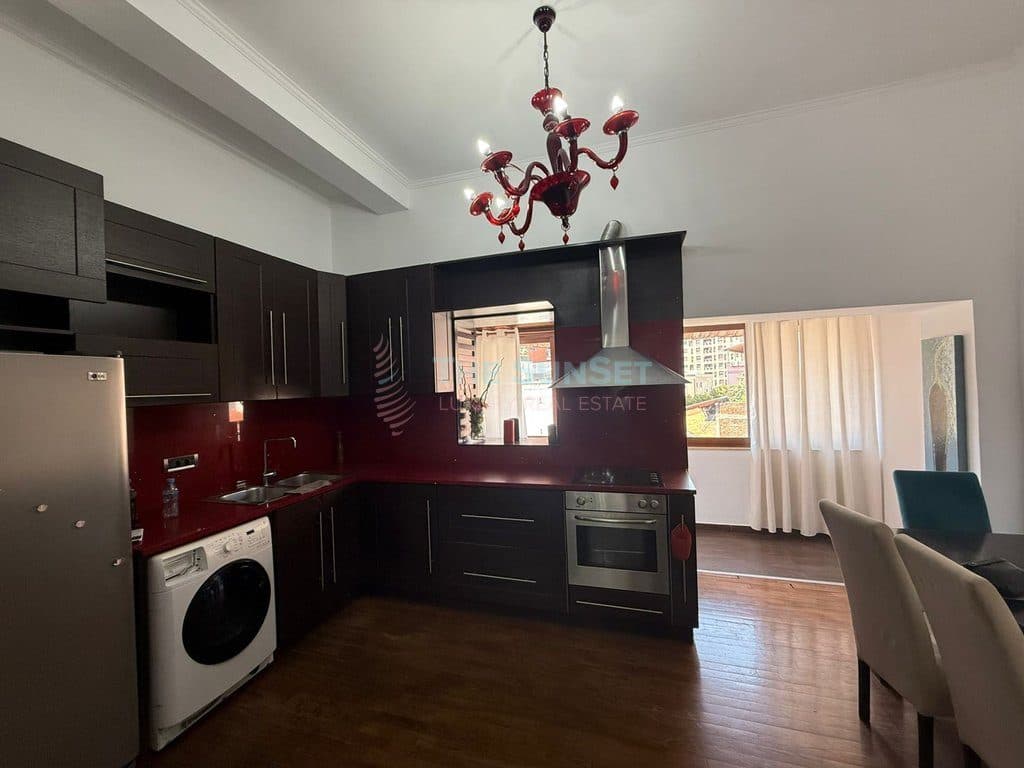 Studio për qira pranë Downtown 2