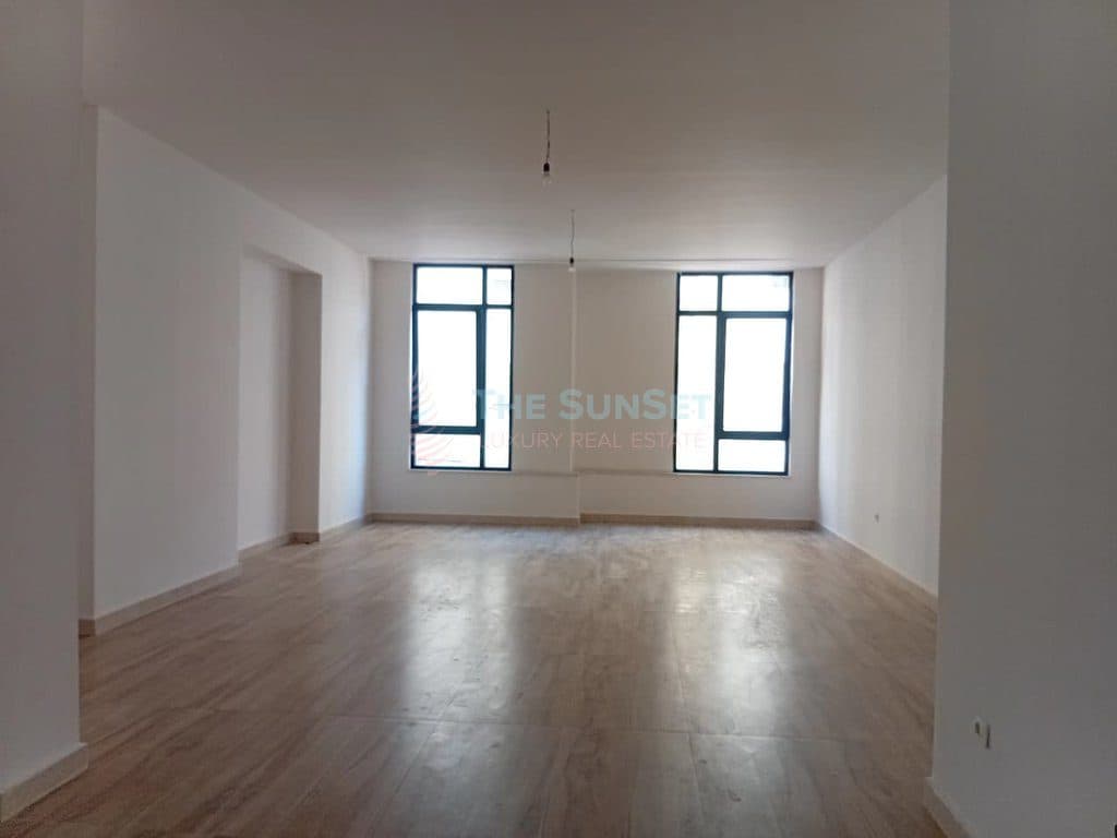 Studio për qira ditore pranë Downtown