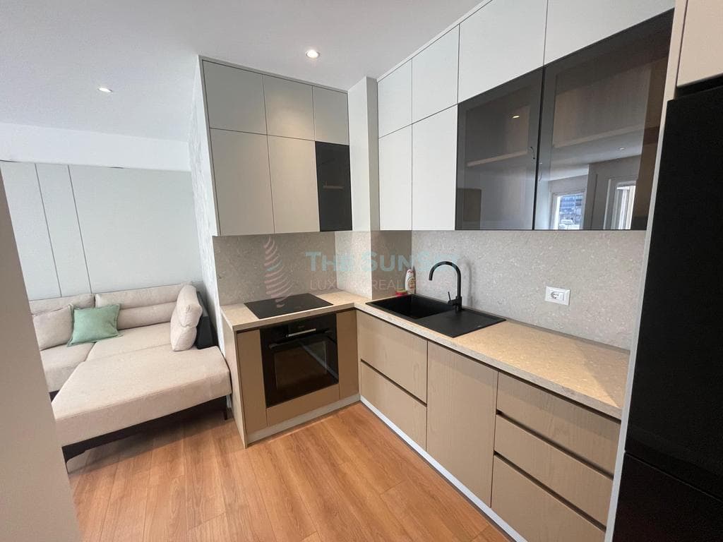 Apartament Modern 2+1 Te Kafe Flora – Tiranë 3