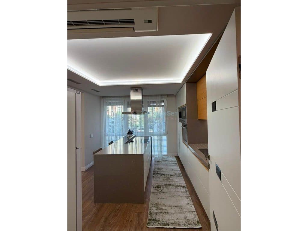 Apartament 1+1 për shitje në Laprakë 4