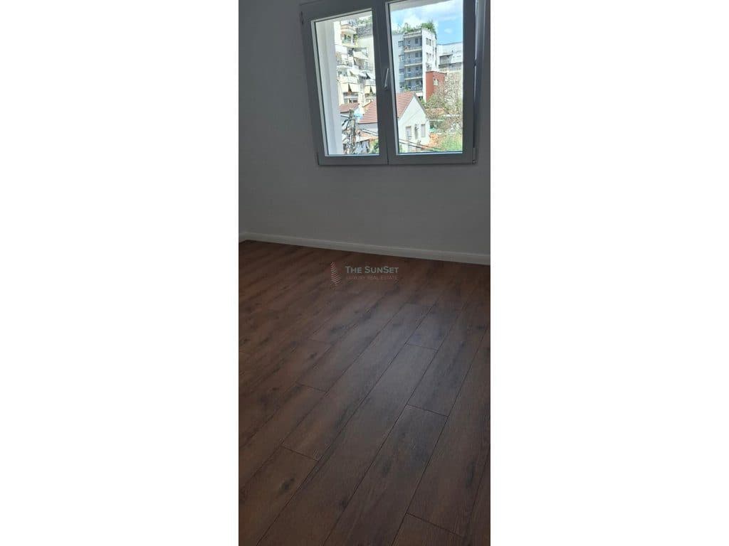 Apartament 1+1 për shitje pranë Shkollës së Kuqe 2