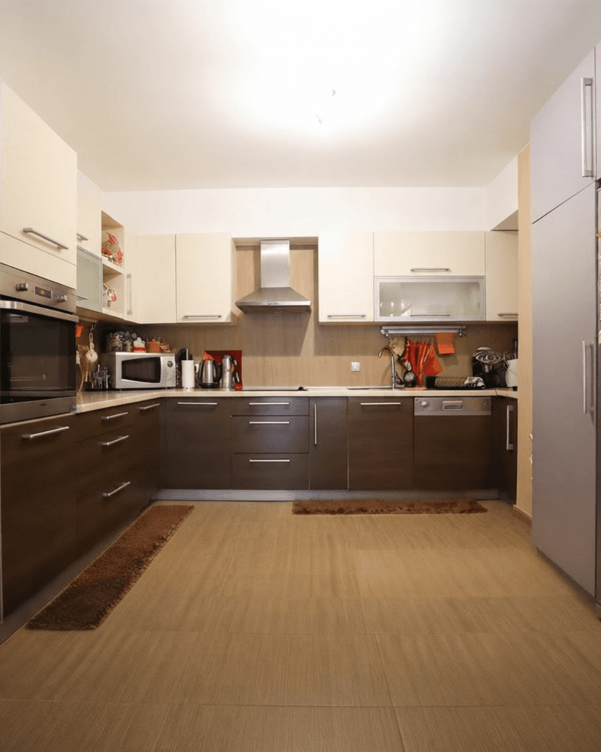 Banesë në Shitje 168m² në Lagjen e Spitalit, Prishtinë 2