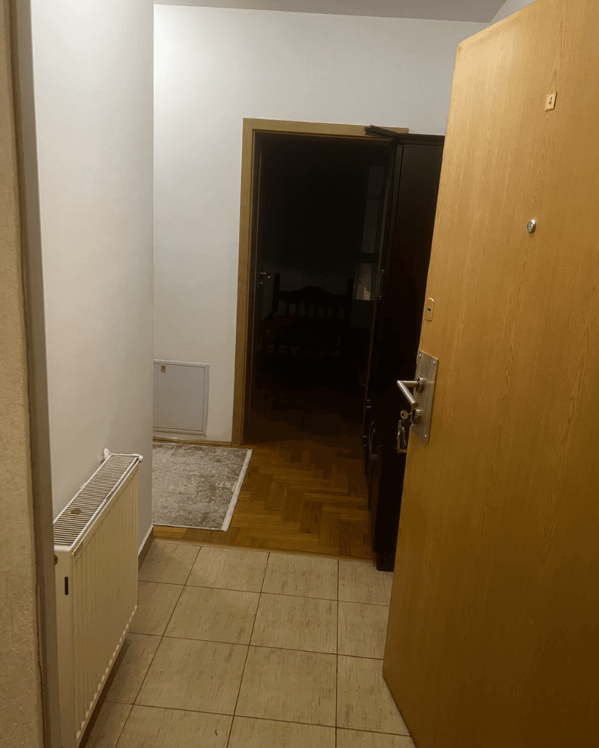 Banesë me Qera në Rrugën C, Prishtinë 3