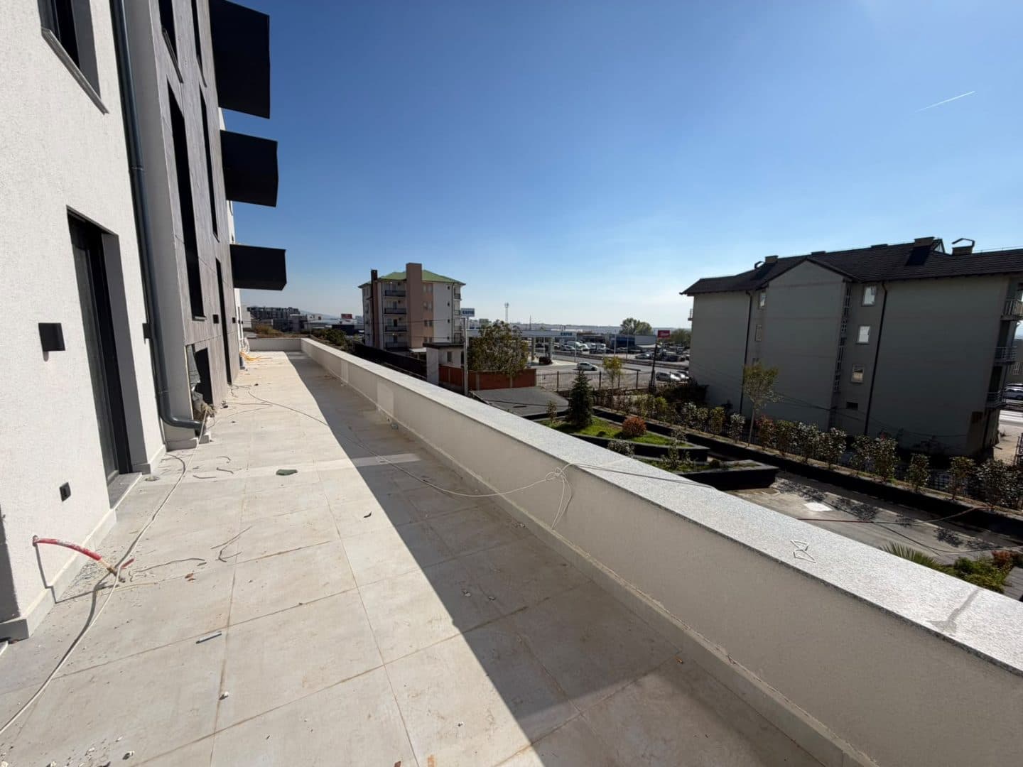 Zyrë me Qira 120m² në Prishtinë 3