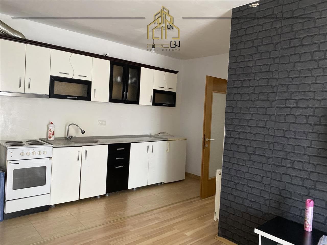 Banesë me qira – Mati 1 4