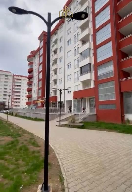 Banesë / Zyre me qira – Rruga C 2
