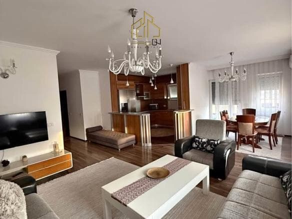 Penthouse me qira – Mati 1