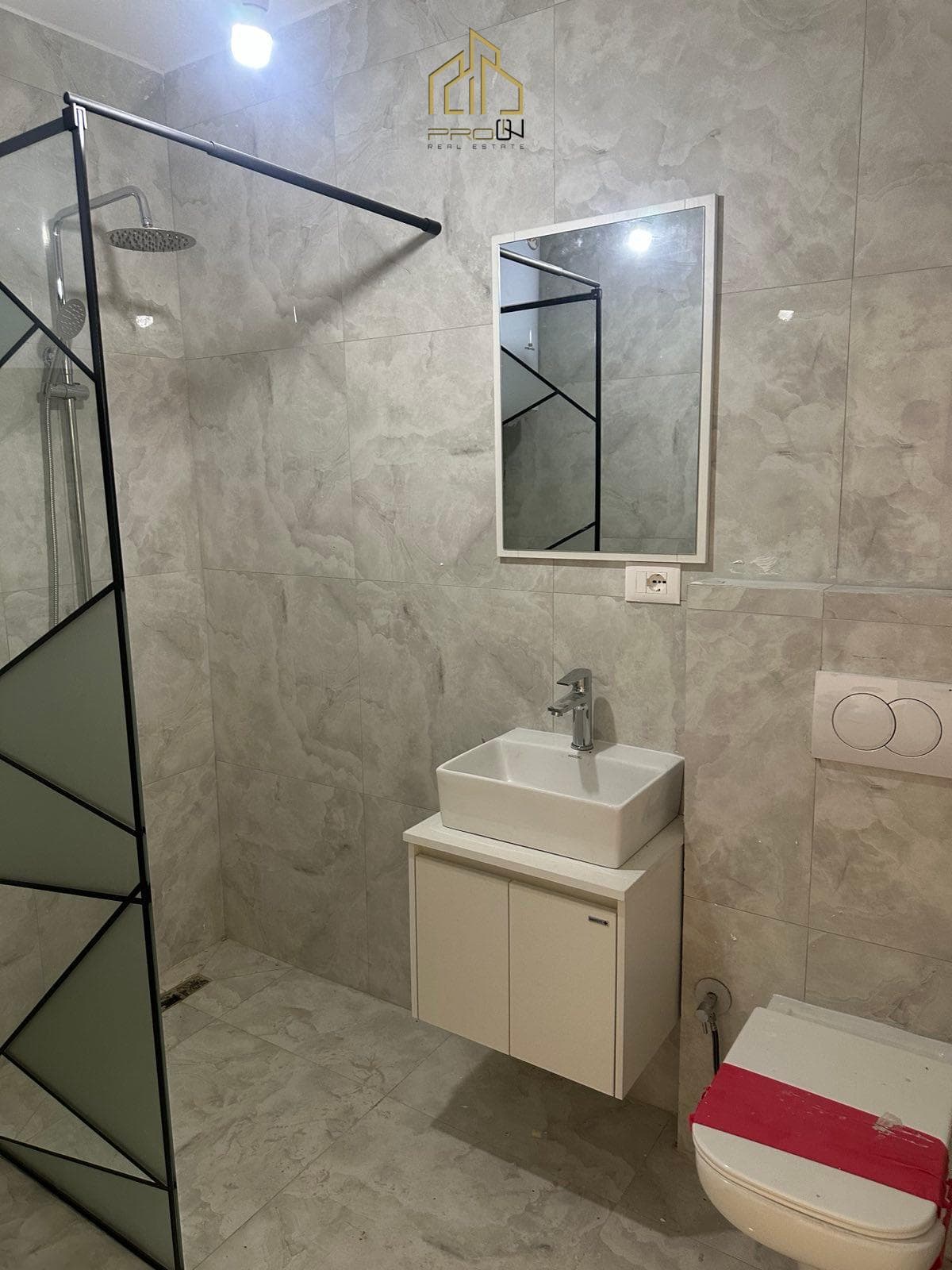 Banesë me qira – Mati 1