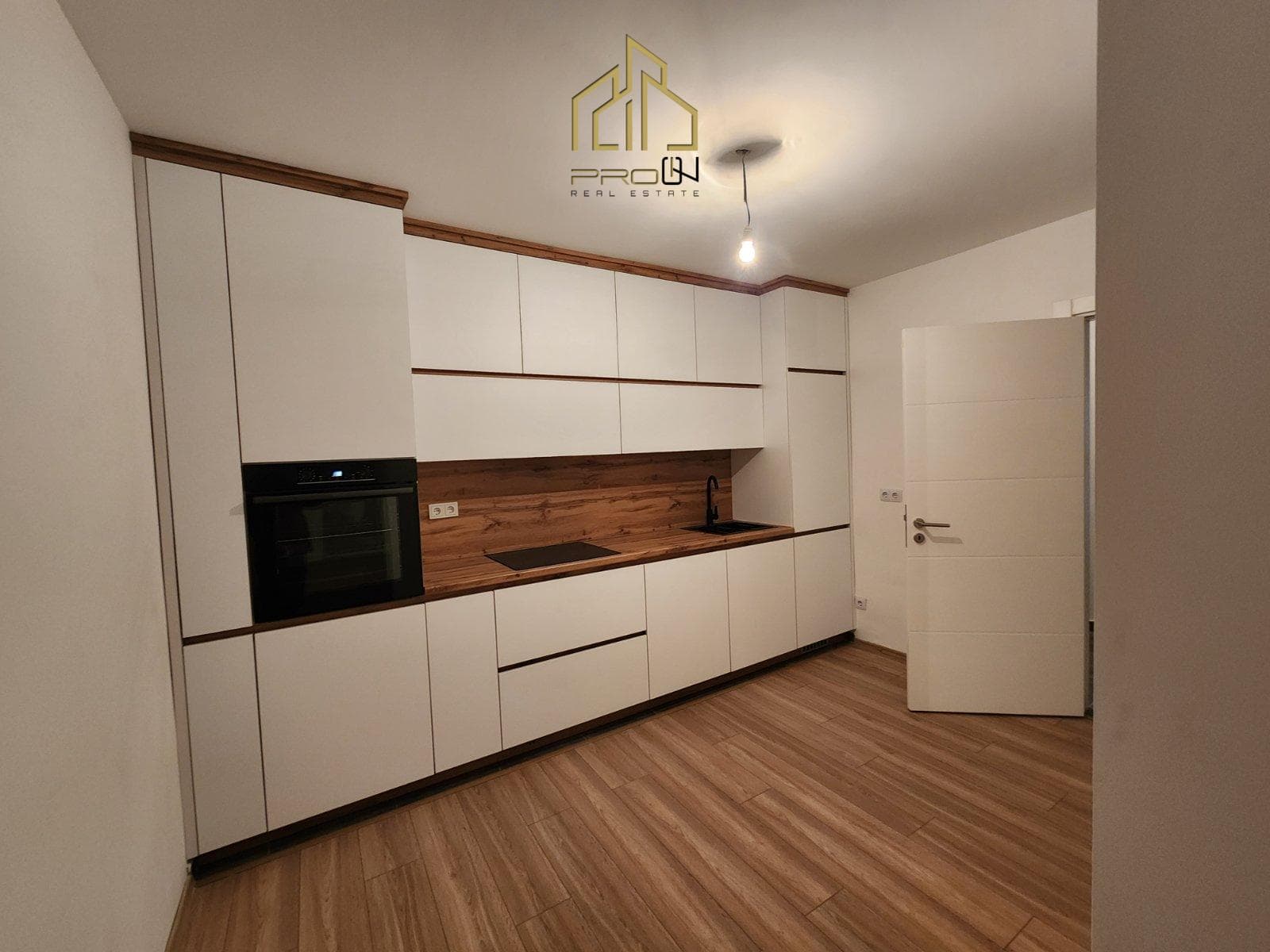 Banesë / Zyre me qira – Prishtina e Re 4