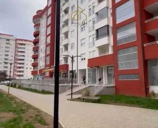 Banesë / Zyre me qira – Rruga C