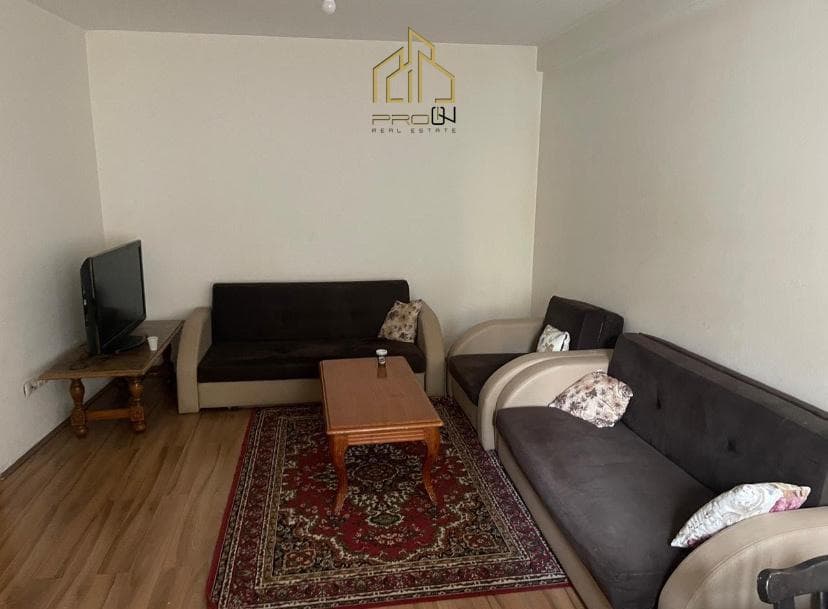 Banesë me qira – 4 Llullat 2