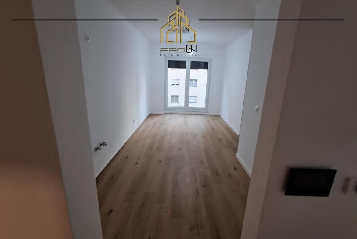 Banesë / Zyre me qira – Rruga B 2