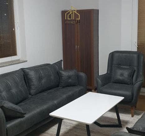 Banesë me qira – Kalabri (Emshir)