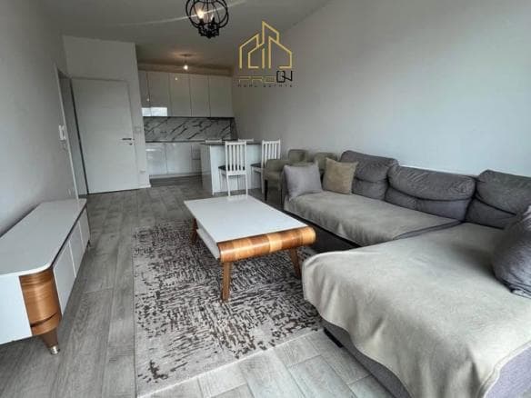 Banesë me qira – Mati 1