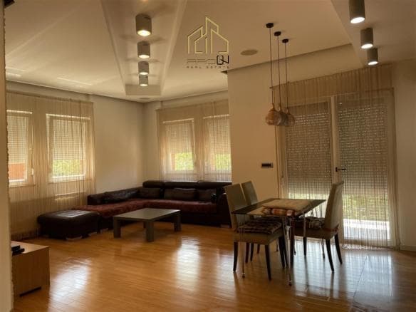 Banesë / Zyre me qira – Rruga B