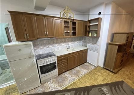 Banesë me qira – Mati 1 2