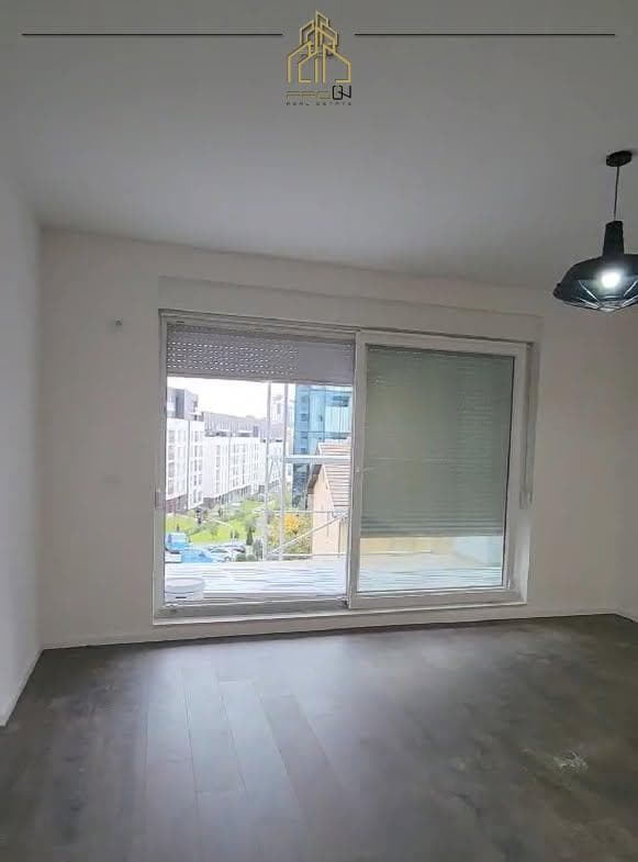Banesë / Zyre me qira – Mati 1 2