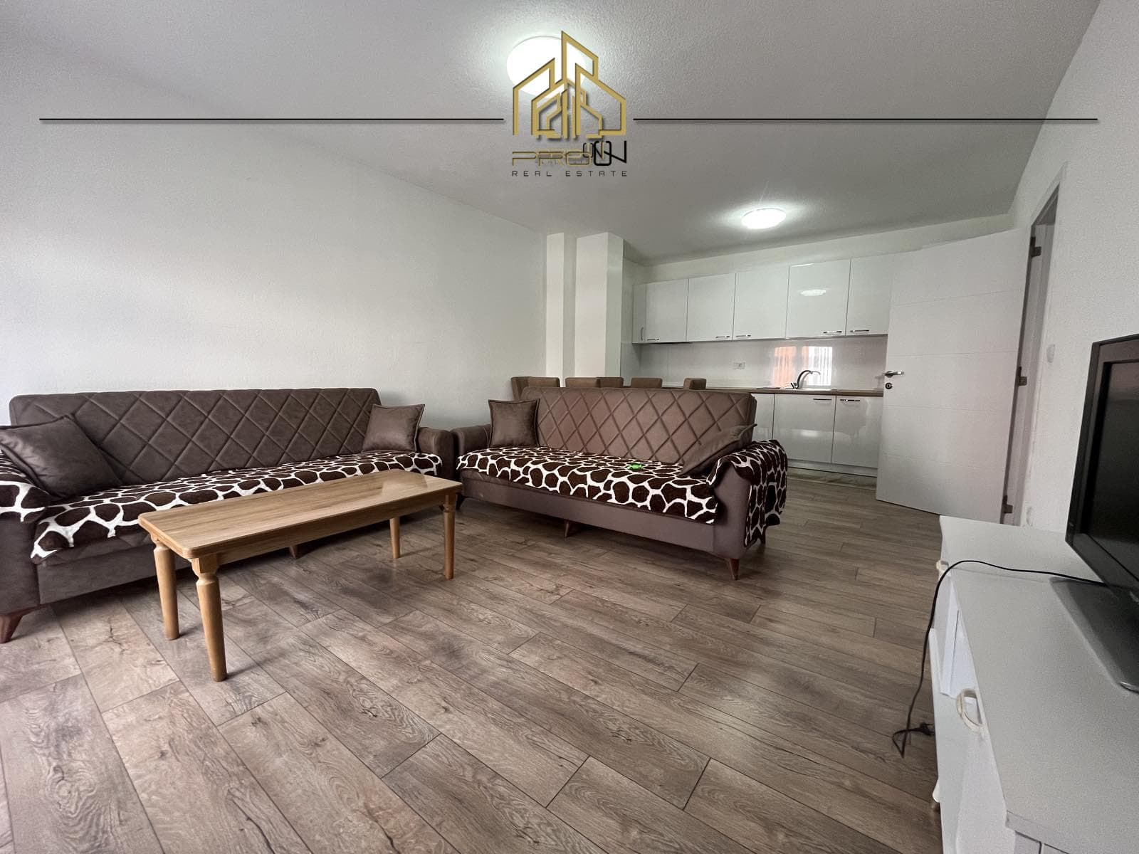 Banesë me qira – Mati 1 3