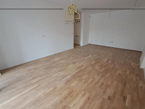Banesë / Zyre me qira – Rruga B