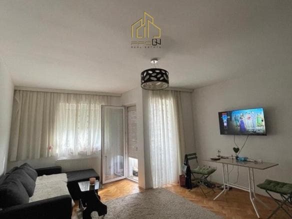 Banesë me qira – Lakrishtë