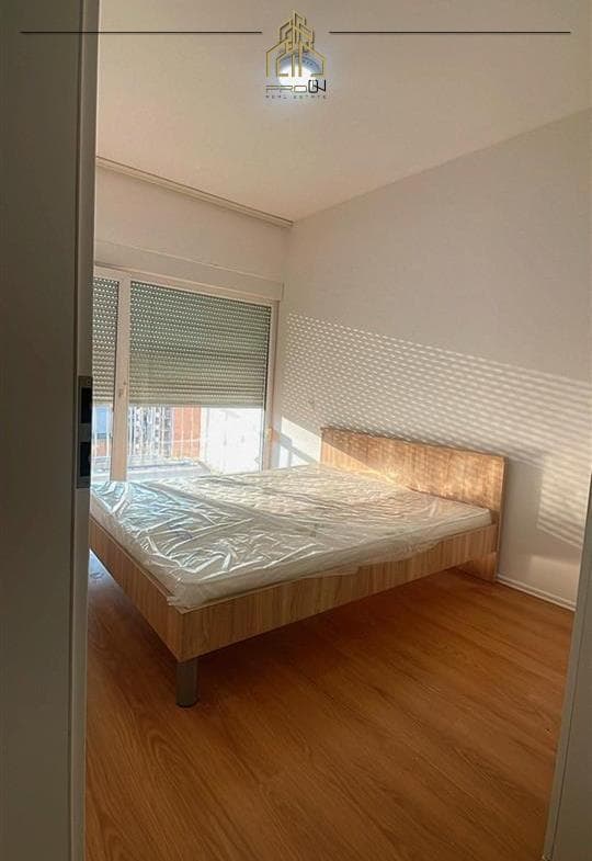 Banesë me qira – Mati 1 4