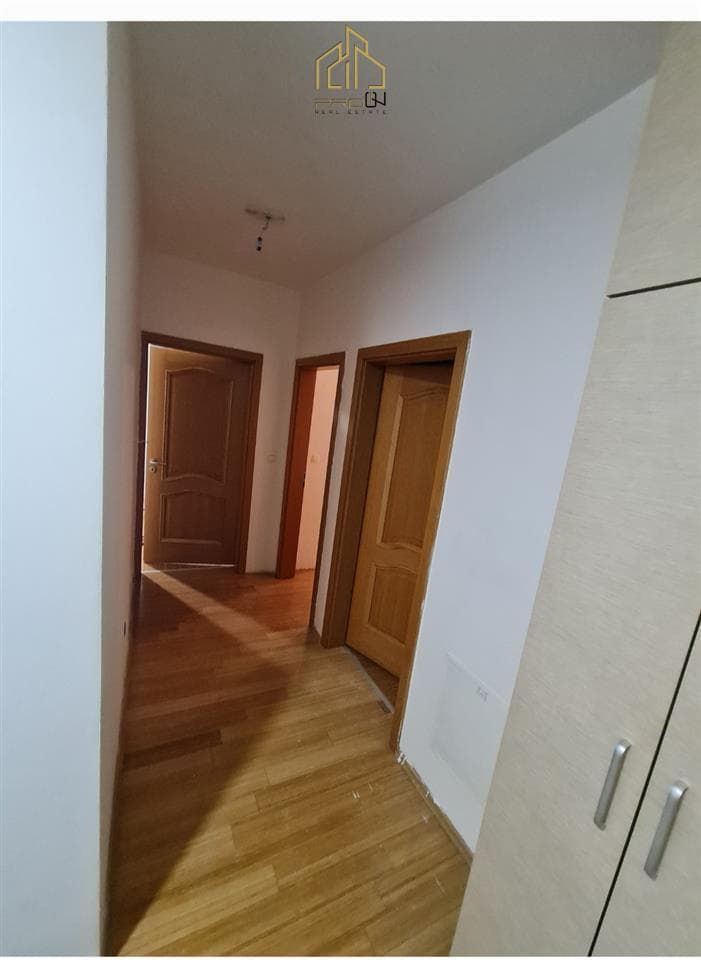 Zyre me qira – Rruga B 4