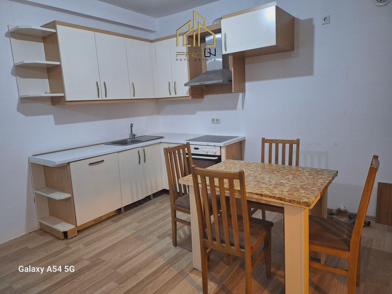 Banesë me qira – Mati 1 3