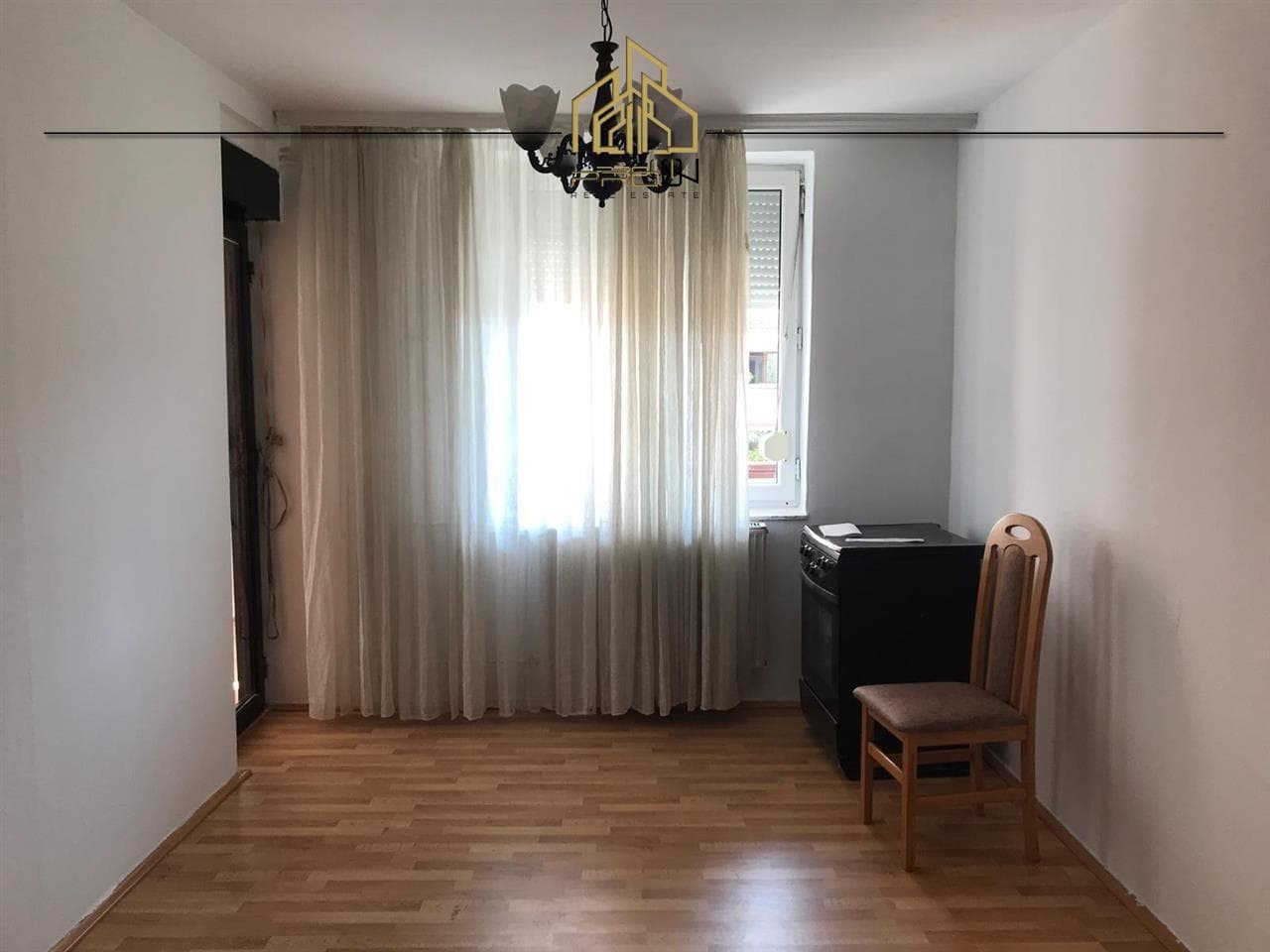 Zyre / Ordinancë me qira – Bregu i Diellit